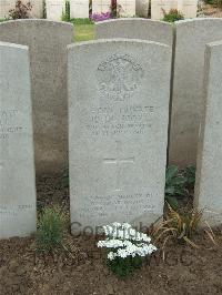 Bethune Town Cemetery - Scott, John