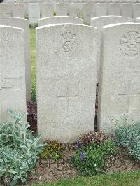 Bethune Town Cemetery - Selby, Albert Henry