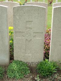 Bethune Town Cemetery - Shakespeare, George