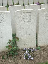 Bethune Town Cemetery - Shaw, Samuel