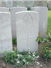 Bethune Town Cemetery - Shields, J