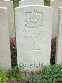 Bethune Town Cemetery - Shilling, J