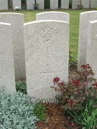 Bethune Town Cemetery - Sidnell, W