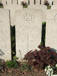Bethune Town Cemetery - Simpson, G H