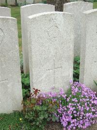 Bethune Town Cemetery - Skeggs, J H