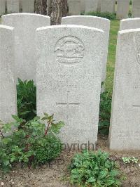 Bethune Town Cemetery - Smalley, John William