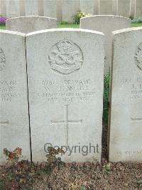 Bethune Town Cemetery - Smith, W H