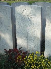 Bethune Town Cemetery - Sparrow, H