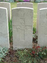 Bethune Town Cemetery - Spierin, M