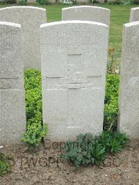 Bethune Town Cemetery - Spratt, W