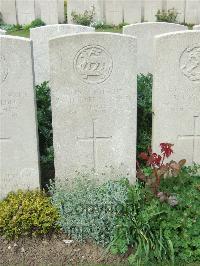 Bethune Town Cemetery - Squibb, Walter Dennis