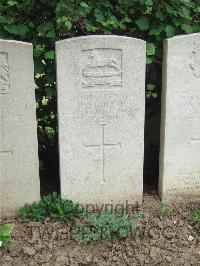 Bethune Town Cemetery - Standish, C