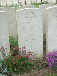 Bethune Town Cemetery - Stewart, Robert