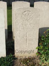 Bethune Town Cemetery - Stock, Ernest