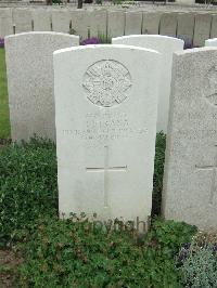 Bethune Town Cemetery - Strang, J