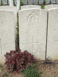 Bethune Town Cemetery - Stubbs, Edward Woodhouse
