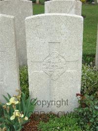 Bethune Town Cemetery - Sullivan, J