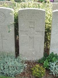 Bethune Town Cemetery - Sumner, David Charles