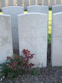 Bethune Town Cemetery - Sunman, F