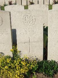 Bethune Town Cemetery - Tate, Henry