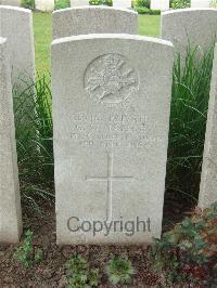 Bethune Town Cemetery - Taylor, G W