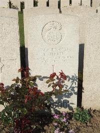 Bethune Town Cemetery - Terbit, R