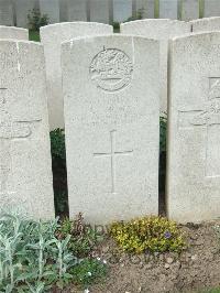 Bethune Town Cemetery - Thomas, John