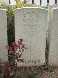 Bethune Town Cemetery - Thomson, D