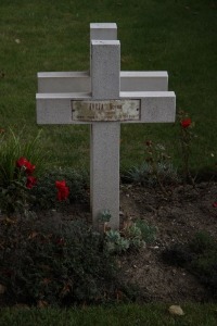 Bethune Town Cemetery - Torta, Octave