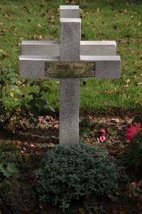Bethune Town Cemetery - Tivollet, Armand