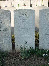 Bethune Town Cemetery - Turbard, H