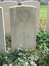 Bethune Town Cemetery - Turnbull, John