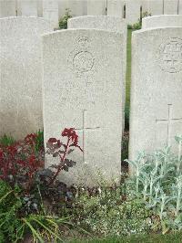 Bethune Town Cemetery - Turner, A N T