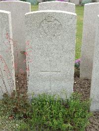 Bethune Town Cemetery - Turner, Francis Arthur