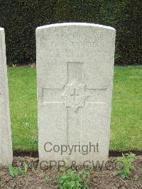 Bethune Town Cemetery - Tyrrell, Francis Chichester