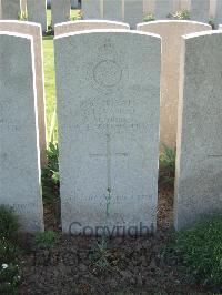 Bethune Town Cemetery - Vango, Thomas Lewis