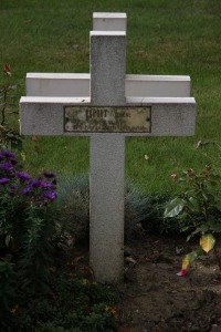 Bethune Town Cemetery - Varoux, Eugene