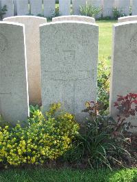 Bethune Town Cemetery - Veitch, Wilfred James