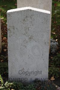 Bethune Town Cemetery - Volkmann, Franz