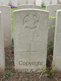 Bethune Town Cemetery - Wade, W C