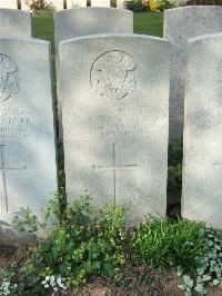 Bethune Town Cemetery - Wagster, John