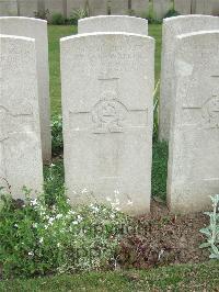 Bethune Town Cemetery - Walker, Frank