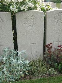 Bethune Town Cemetery - Waterfield, Harry Walter