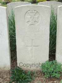 Bethune Town Cemetery - Watson, Percy