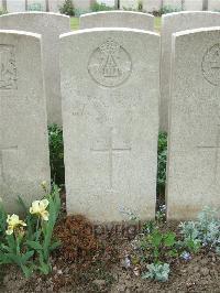 Bethune Town Cemetery - Watson, Robert Layton