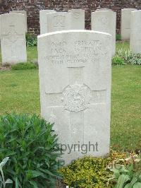 Bethune Town Cemetery - Weedon, Jack