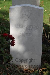 Bethune Town Cemetery - Werner, Wilhelm