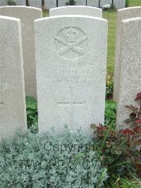 Bethune Town Cemetery - Wheeler, J
