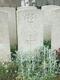 Bethune Town Cemetery - Whipp, Albert Edgar