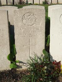 Bethune Town Cemetery - Wilder, D